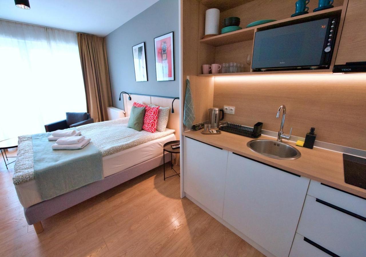 Bk Aparthotel Praga - National Stadium - Comfortable Apartment For 4 People Varsovie Extérieur photo