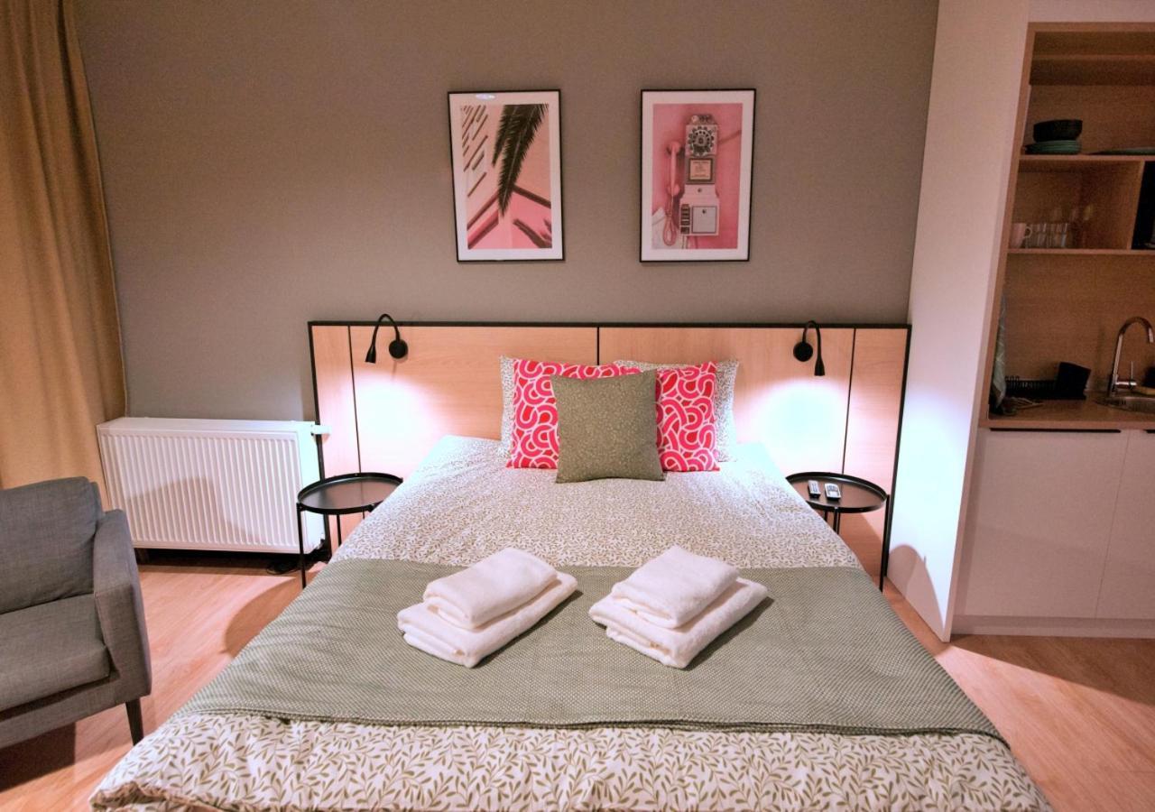 Bk Aparthotel Praga - National Stadium - Comfortable Apartment For 4 People Varsovie Extérieur photo