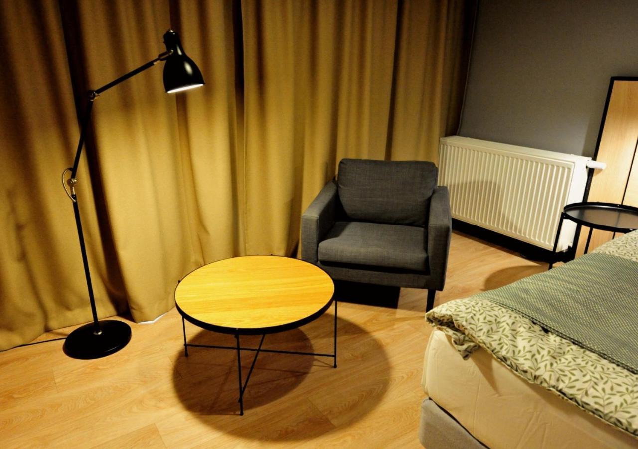 Bk Aparthotel Praga - National Stadium - Comfortable Apartment For 4 People Varsovie Extérieur photo